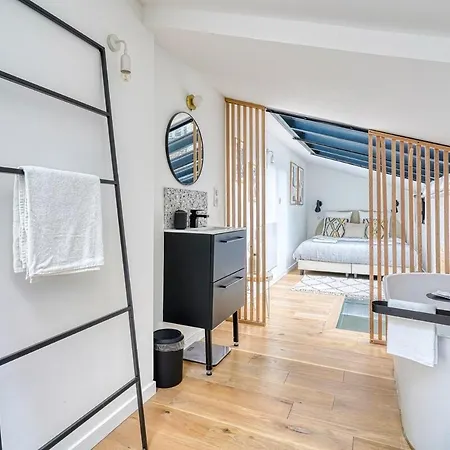 Appartamento Superbe Loft Lumineux Alesia- Ii Parigi